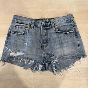 LEVI’S 501 MID RISE WAVELINE SHORTS - SIZE W27